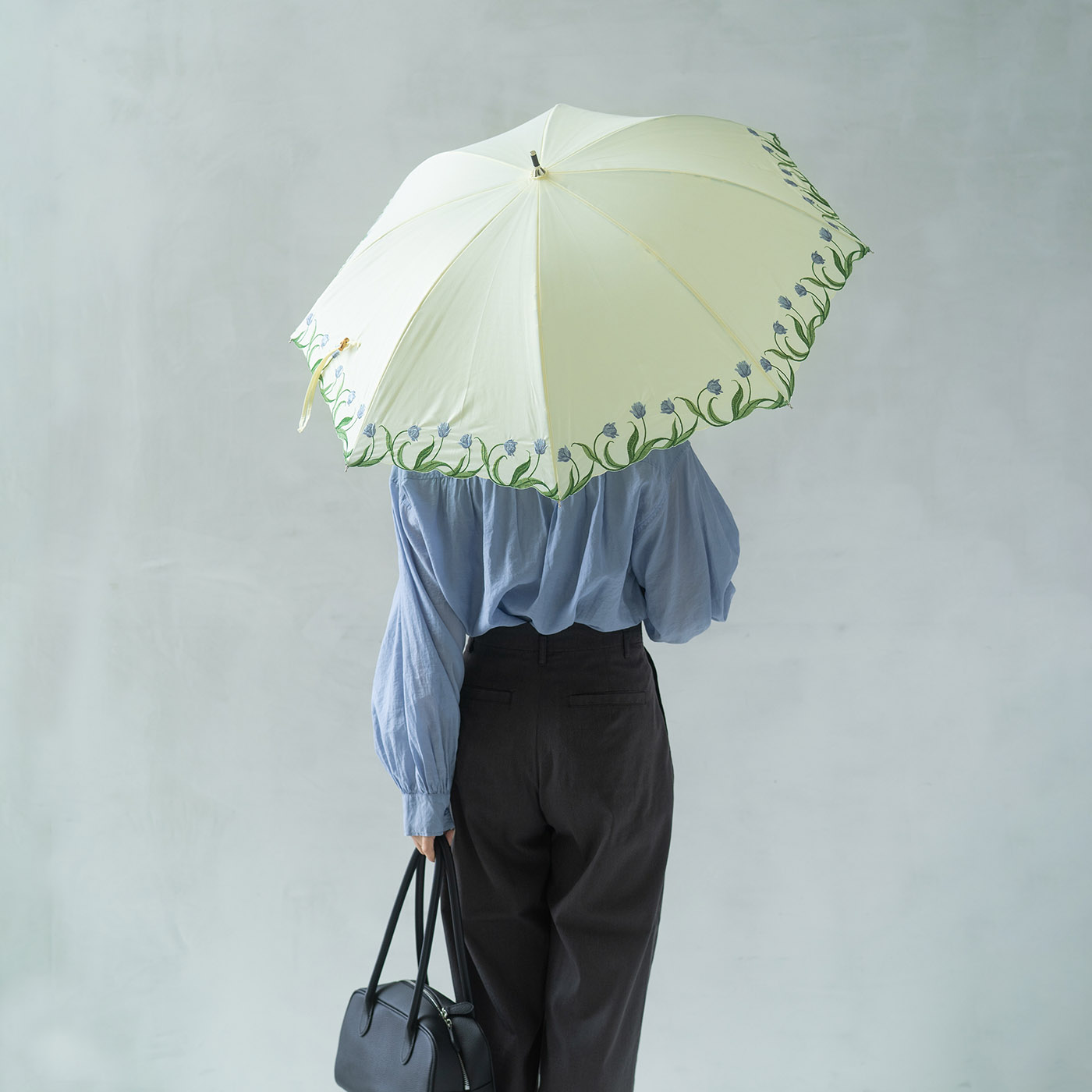 SeeMONO|［大物配送］クラシカルな佇まいチューリップ刺しゅうの晴雨兼用傘〈WHITE〉